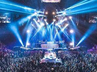 Cultural Performance Switching